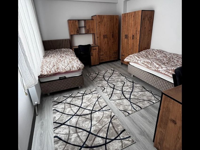 İnci Kız Apart 1